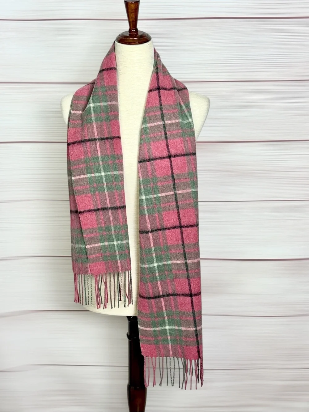 NWOT Shepard Land Lambswool Pink Green Tartan Plaid Fringed Scarf Men's Women's